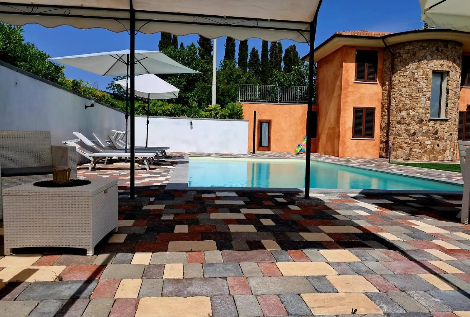 Villa Ginevra San Pasquale 0*,